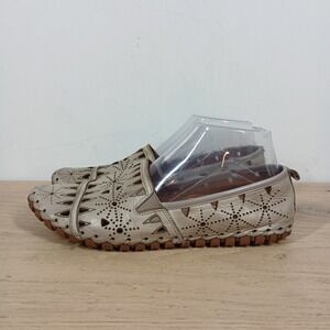 Spring Step Flat Womens 7.5 Gray Cutout Leather Comfort Walking Slip On Loafers